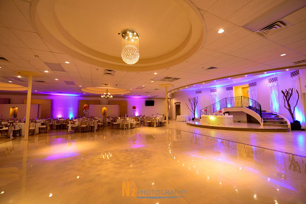 Dance floor and uplighting at La Fontaine Original Venue