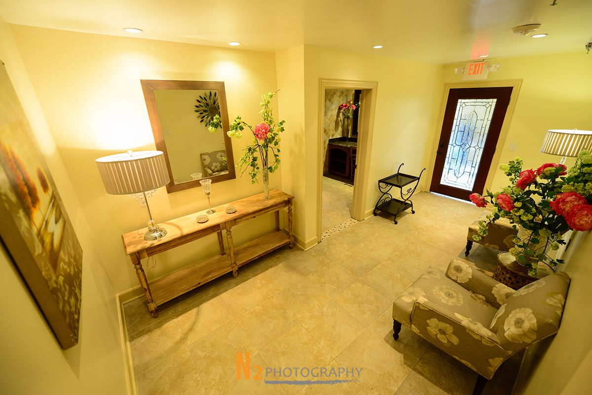 Lobby and lounge at La Fontaine Original Venue